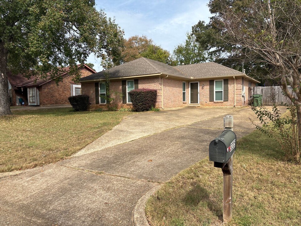 3205 Milan Dr in Montgomery, AL - Building Photo