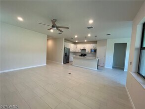 2122 Yellowfin Cir in Naples, FL - Building Photo - Building Photo