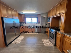 4001 Skyline Ct in Farmington, NM - Foto de edificio - Building Photo