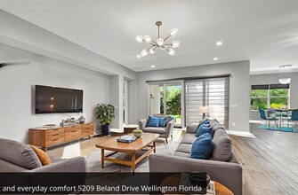 5209 Beland Dr in Wellington, FL - Building Photo - Building Photo