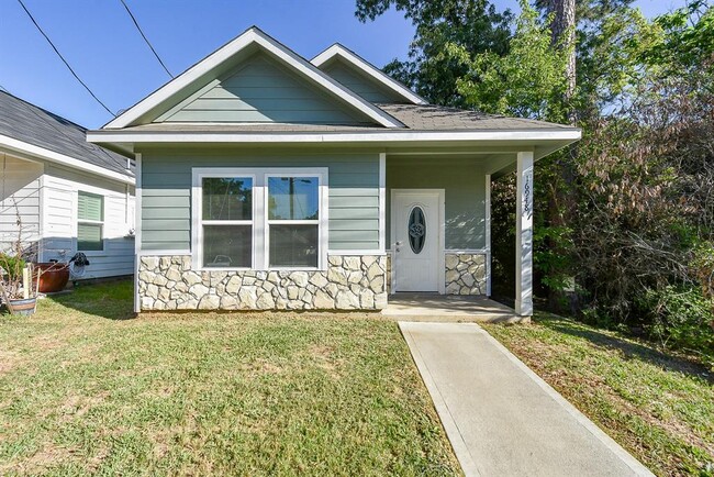 property at 16948 W Ivanhoe St