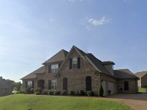 204 Ettington Dr in Gallatin, TN - Building Photo - Building Photo
