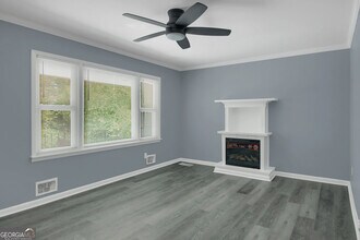 137 Hillcrest Dr SE in Austell, GA - Building Photo - Building Photo