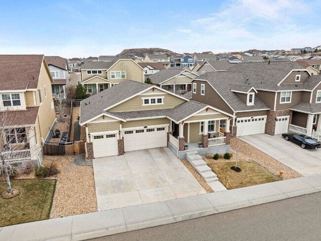 2414 Leafdale Cir