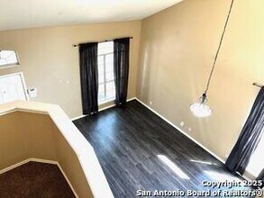 1148 Berry Creek Dr in Schertz, TX - Foto de edificio - Building Photo