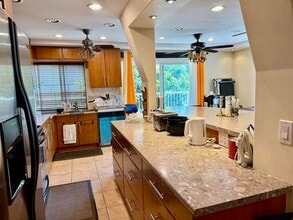 815 Fourth Av in New Westminster, BC - Building Photo - Building Photo