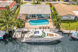 1351 NE 27th Way in Pompano Beach, FL - Building Photo