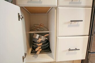 3446 N Ozark Ave in Chicago, IL - Building Photo - Building Photo