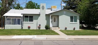 512 E Hopi St in Farmington, NM - Building Photo