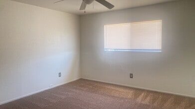 1684 Shirley Ct in Modesto, CA - Building Photo - Building Photo
