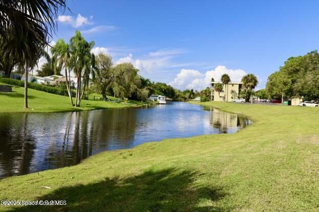 1001 W Eau Gallie Blvd in Melbourne, FL - Building Photo