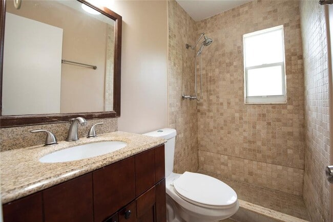 1025 NE 9th Ave in Fort Lauderdale, FL - Building Photo - Building Photo