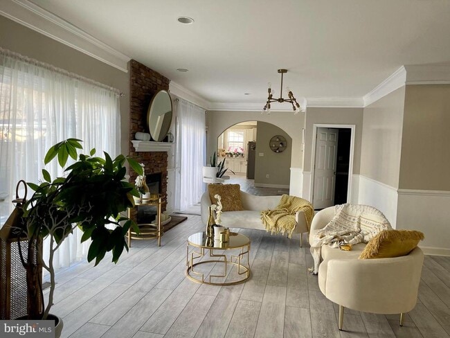 property at 12530 Popes Head Rd