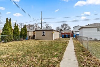 5205 S Luna Ave in Chicago, IL - Building Photo - Building Photo