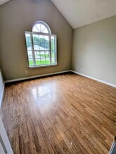 732 Judge Mason Way in La Vergne, TN - Foto de edificio - Building Photo