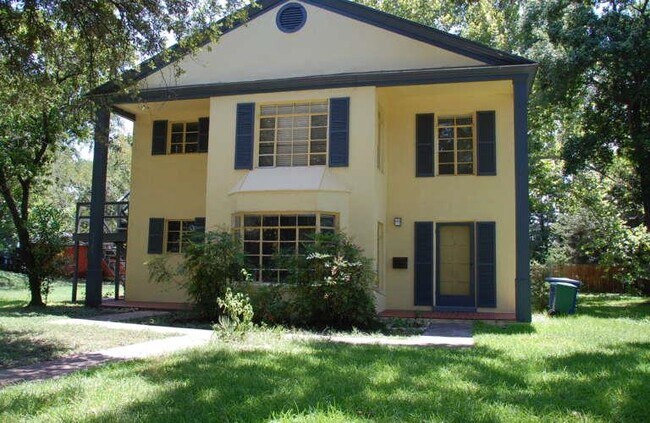 property at 1305 Kirkwood Rd