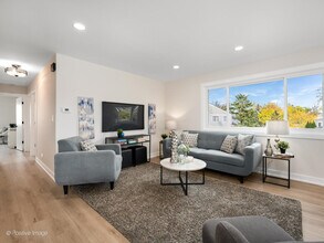 823 Cambridge Pl in Wheeling, IL - Building Photo - Building Photo