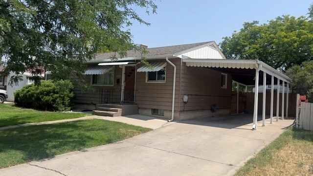 2128 N 22nd St in Grand Junction, CO - Building Photo