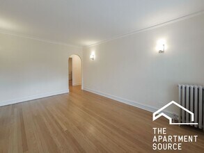 4506 N Ashland Ave, Unit 1N in Chicago, IL - Foto de edificio - Building Photo