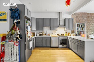 594 MacDonough St in Brooklyn, NY - Building Photo - Building Photo