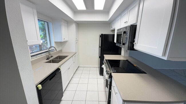 property at 4003 Oak Limb Ct