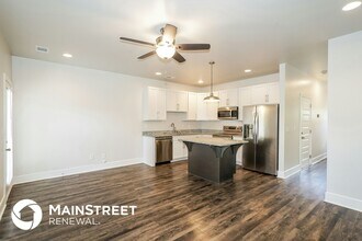 136 Hartsville Ct in Lebanon, TN - Foto de edificio - Building Photo