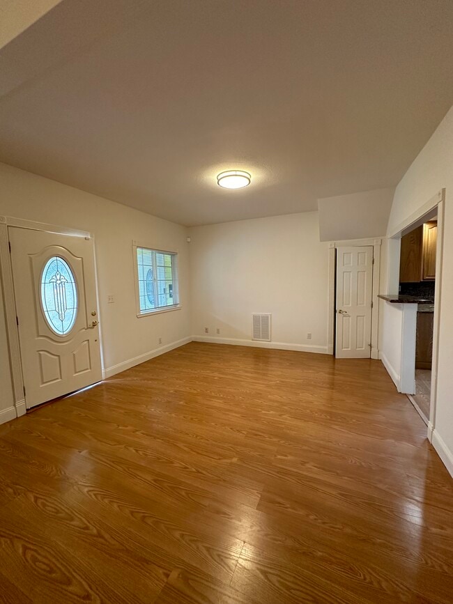 123 Euclid Ave in San Leandro, CA - Building Photo - Building Photo