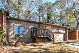 335 Southwind Cir in Roswell, GA - Building Photo - Building Photo