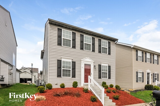 1007 Carpathian Dr in Lake St. Louis, MO - Foto de edificio - Building Photo