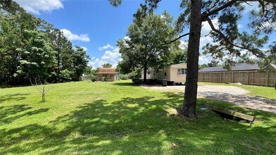 25126 Faraway Ln in Huffman, TX - Building Photo - Building Photo