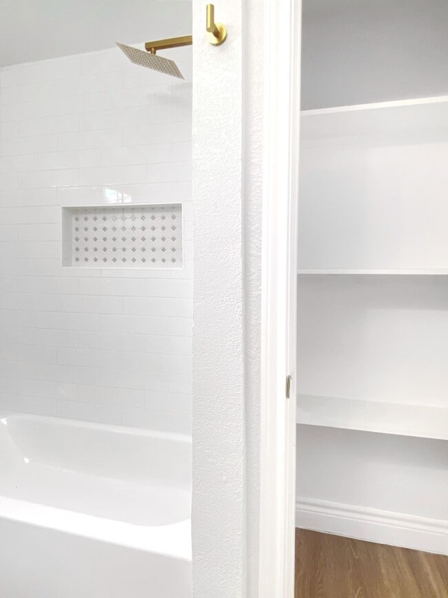 property at 810 Avenue D