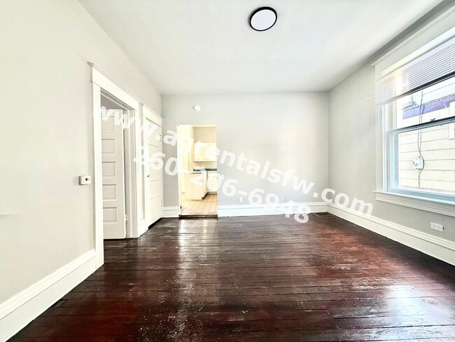 648 Lawton Pl in Fort Wayne, IN - Building Photo - Building Photo