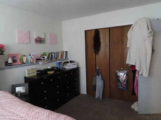 714 Great Plains Ct photo'