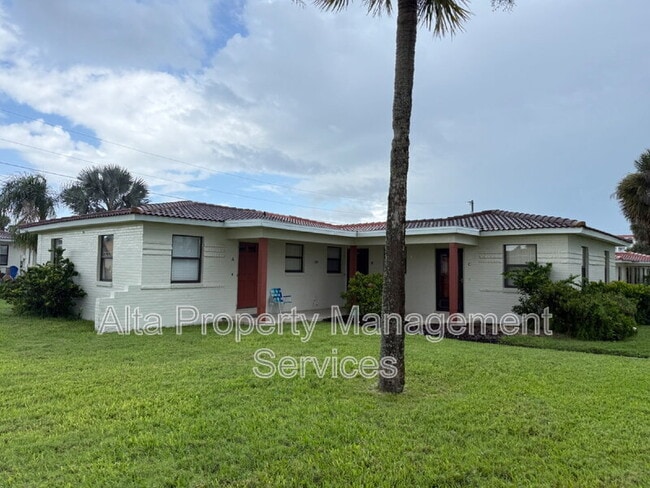 195 Cardinal Dr in Ormond Beach, FL - Building Photo - Building Photo