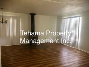 25323 Lee St in Los Molinos, CA - Building Photo - Building Photo