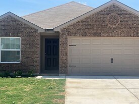 18224 Speculator Ln in Elgin, TX - Building Photo