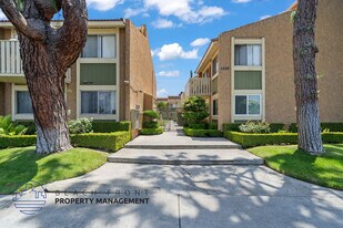 7450 Crescent Ave. in Buena Park, CA - Building Photo