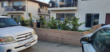 721 W 39th St, Unit Front in San Pedro, CA - Building Photo - Building Photo
