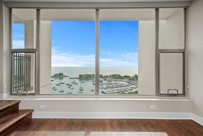 3200 N Lake Shore Dr in Chicago, IL - Building Photo - Building Photo