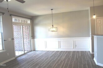 318 Longchamp Ln in Cary, NC - Building Photo - Building Photo