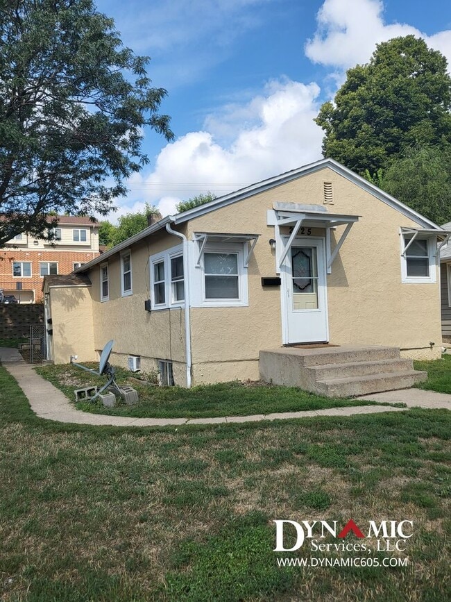 property at 2425 S Norton Ave