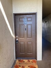 16415 Enclave Village Dr, Unit 108 in Tampa, FL - Building Photo - Building Photo
