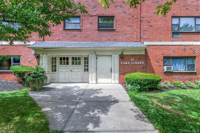 property at 15 Lake St