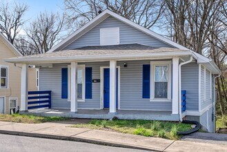 1016 Coulter St in Clarksville, TN - Building Photo - Building Photo
