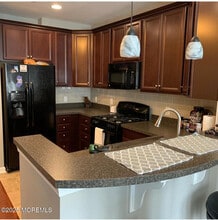 14 Michael Dr in Tinton Falls, NJ - Building Photo - Building Photo