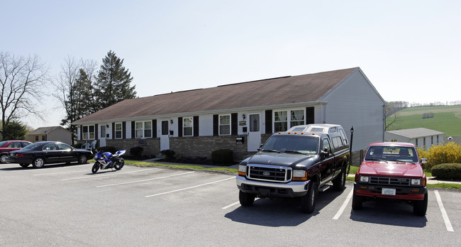 351-367 Church St in Glen Rock, PA - Foto de edificio - Building Photo