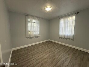 1574 W 14th St in Jacksonville, FL - Building Photo - Building Photo