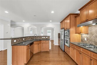 10870 Brunson Dr in Duluth, GA - Building Photo - Building Photo