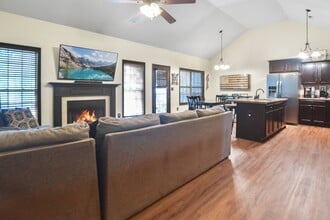 3736 Suiter Rd in Clarksville, TN - Building Photo - Building Photo