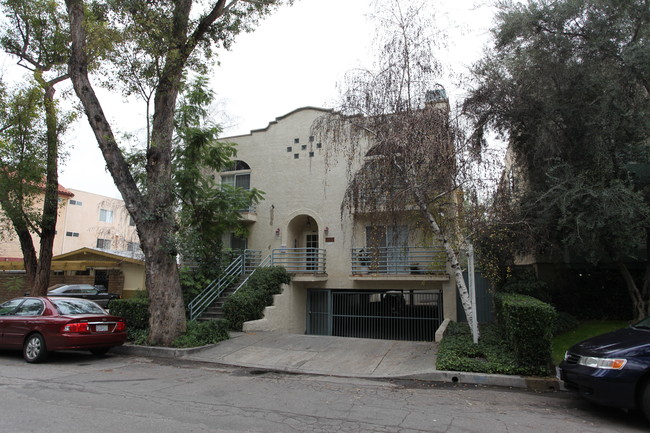 22423 Del Valle St in Woodland Hills, CA - Foto de edificio - Building Photo